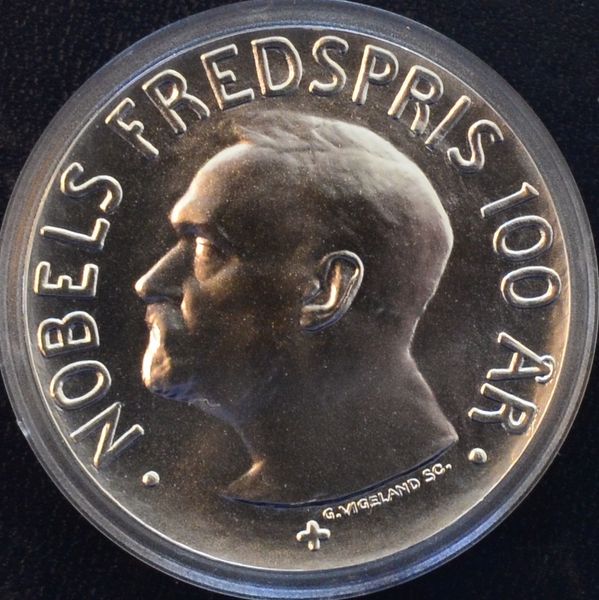 Hovedbilde 100 kr 2001 - Nobel (1)